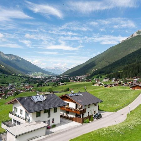 Lovely Apartment In Neustift Im Stubaital With Mountain View Zewnętrze zdjęcie